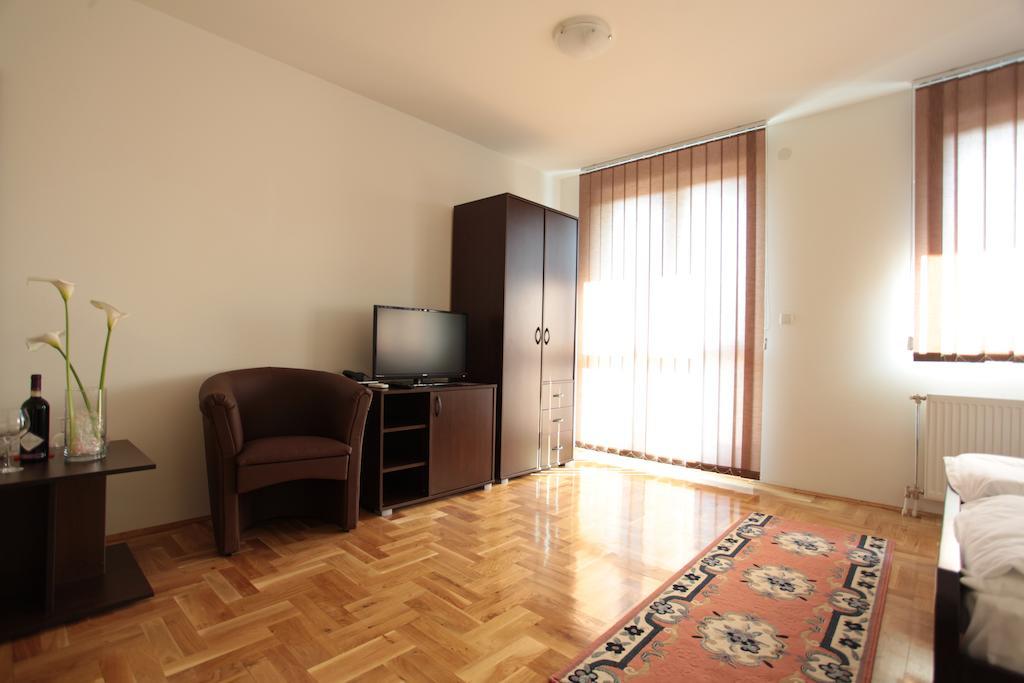 Hostel Royal Obrenovac  Room photo